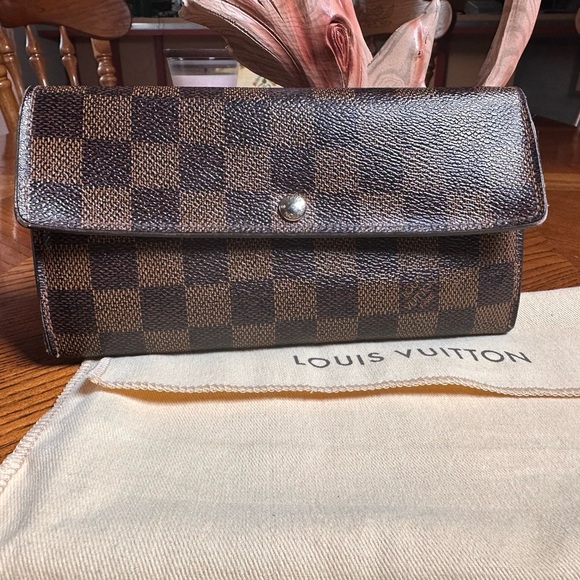Louis Vuitton Brown Damier Wallet - Picture 1 of 14